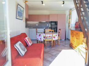 Гостиница Apartment Les Romarines-5  Грюиссан
